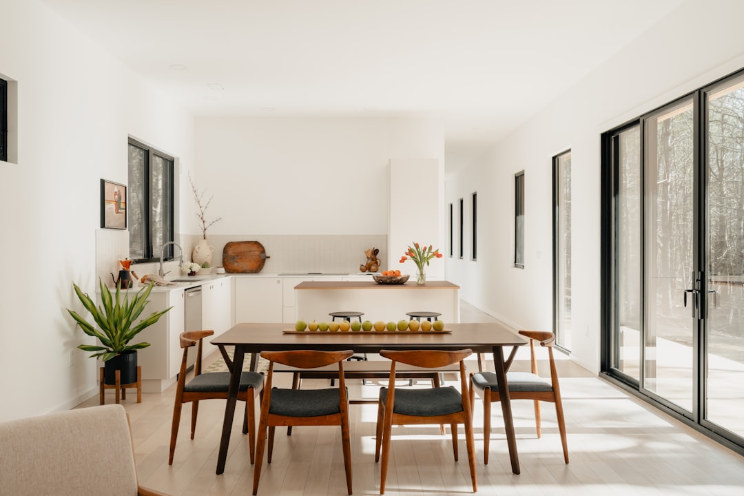 who-we-are dining room area (IG: @clay.banks)